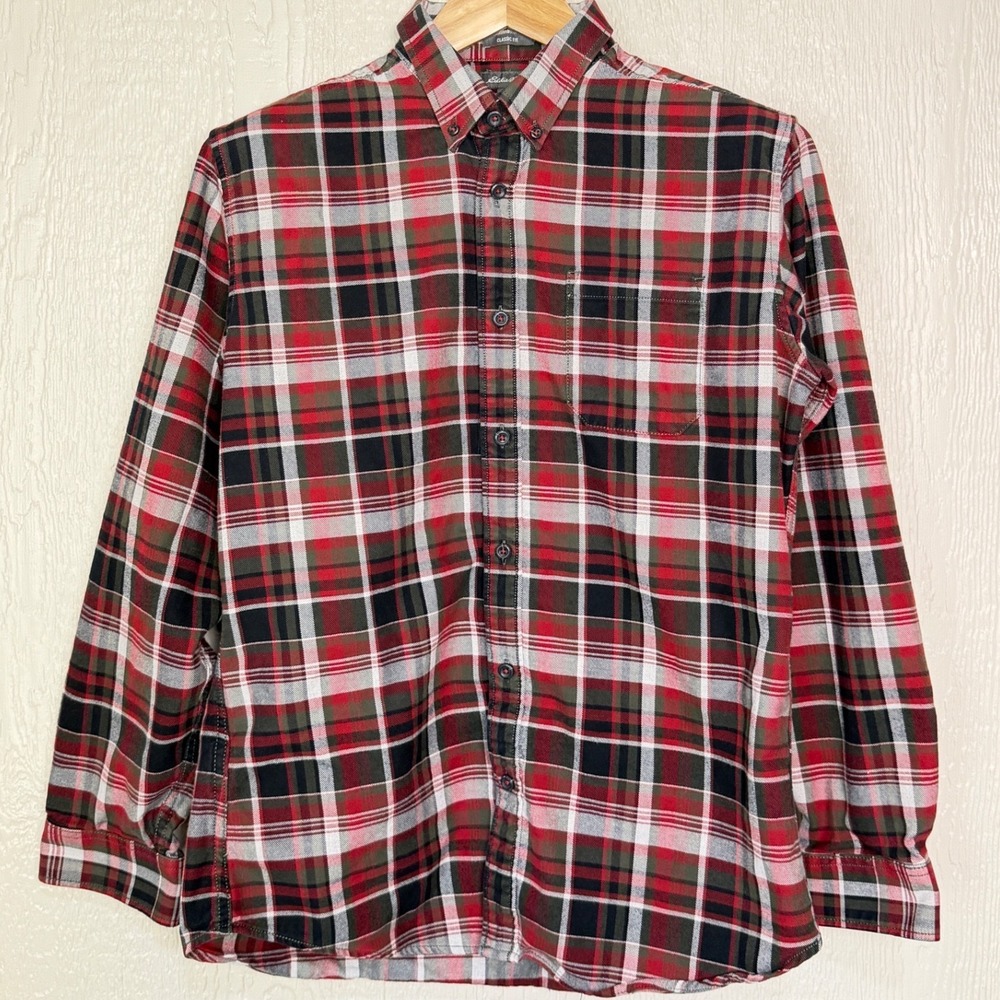 Eddie Bauer Mens Medium Red Plaid Flannel Button Down Shirt Classic Fit Cotton